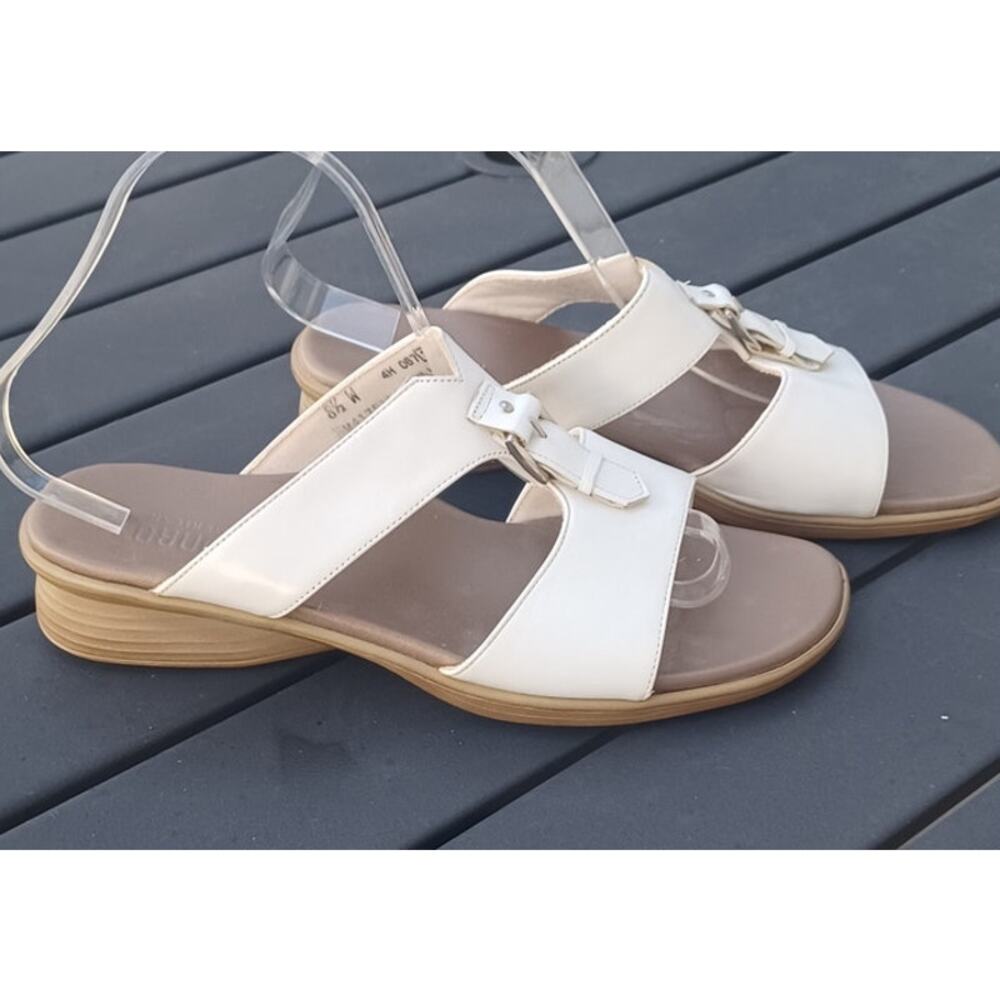 Munro American Ivory Comfort Slide Sandals Women 8.5 Wide Low Heel - Picture 4 of 9